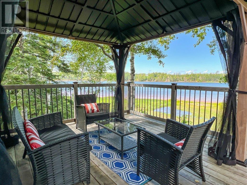 115 Roderick Mackenzie Lane, Lower Montague