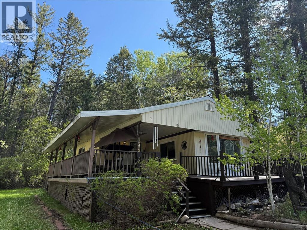 1278 Galena School Road, Spillimacheen