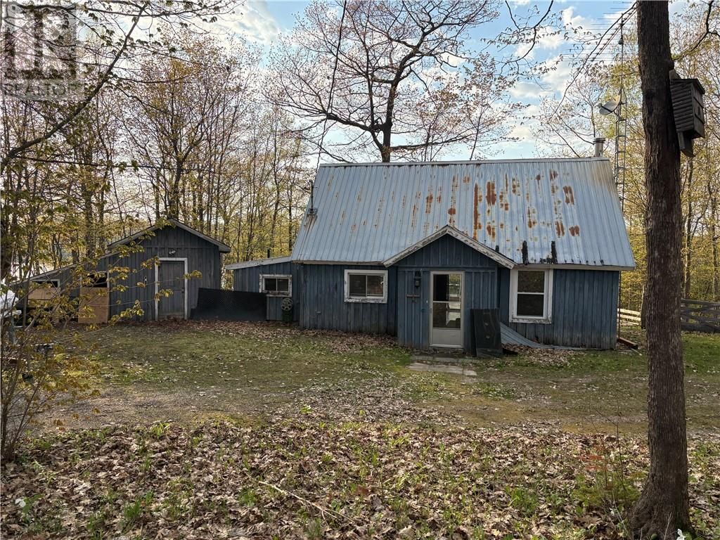 181 Otter Lake Road, M'chigeeng