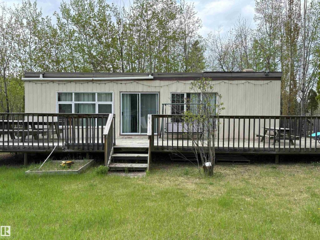 81 62103 Rr 133a, Rural Smoky Lake County