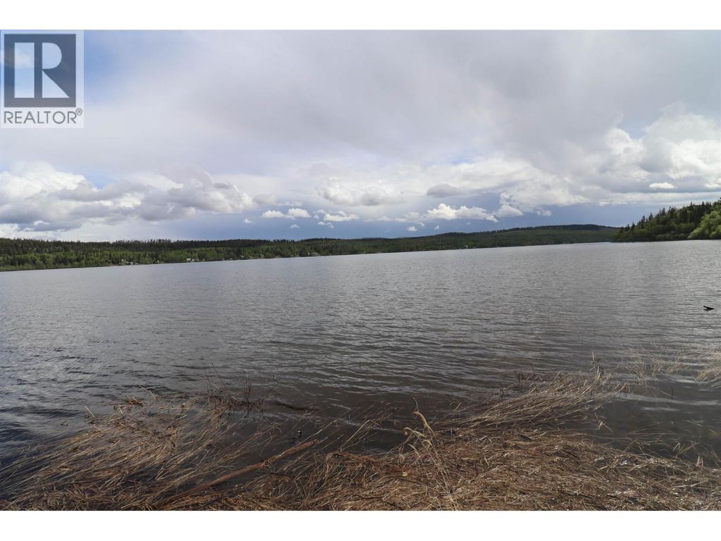 1661 Simon Bay Road, Fraser Lake