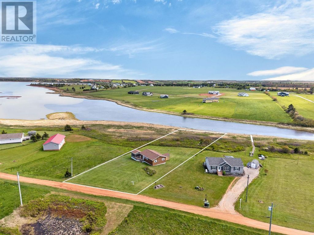 54 Rosie Lane, Rustico