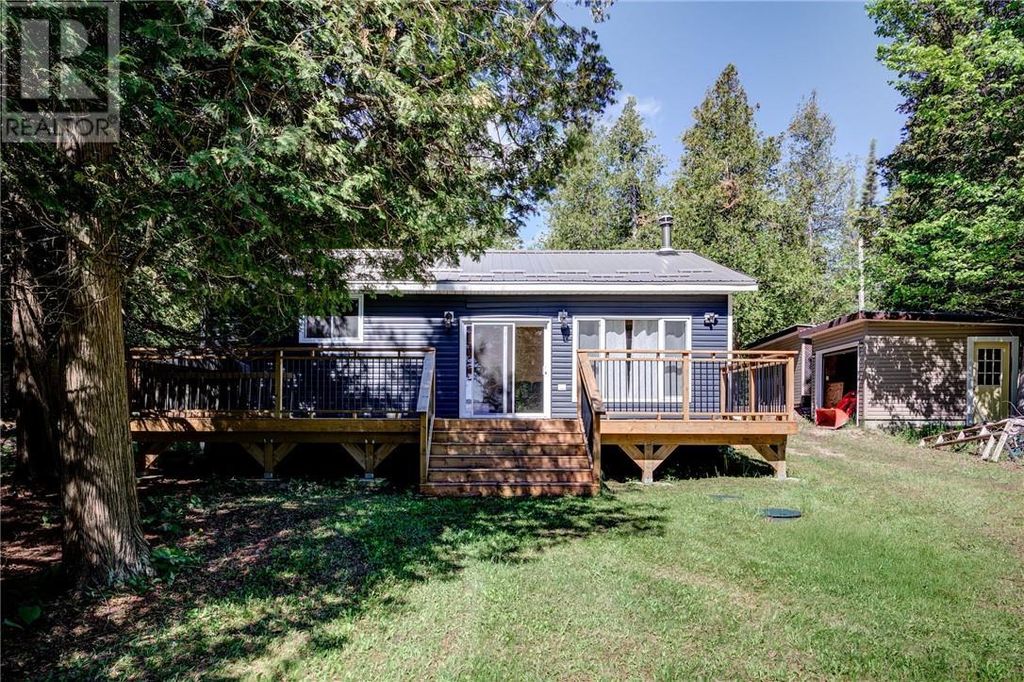 1084 Bay Estates Road S, Sheguiandah, Manitoulin Island