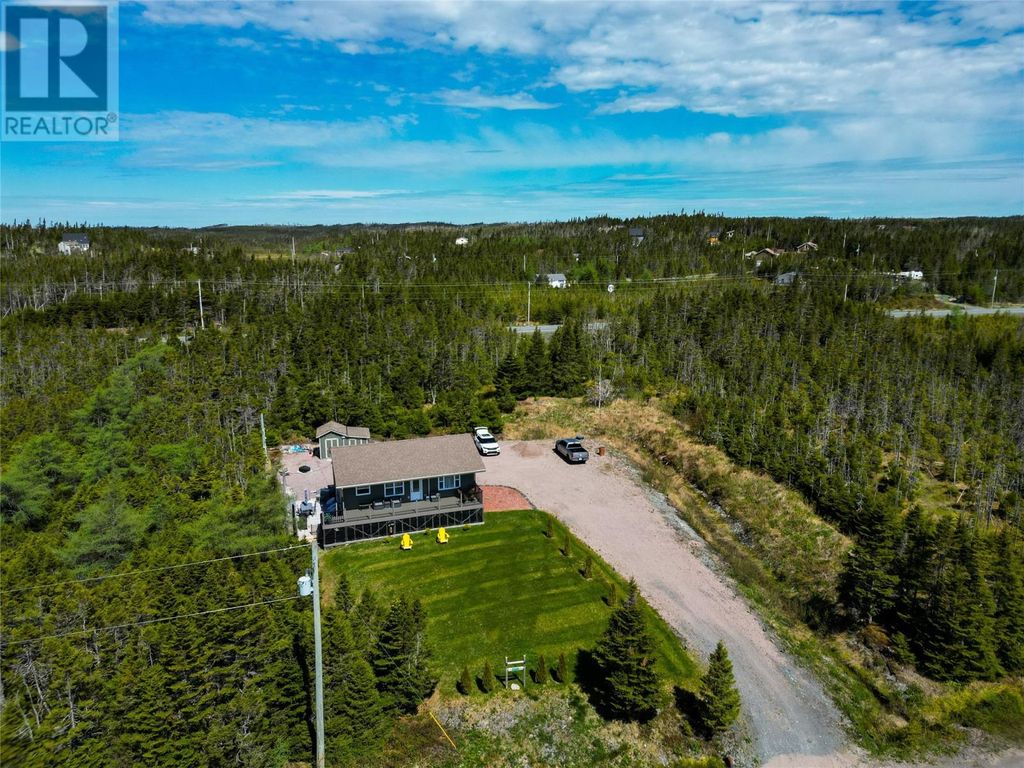 28 Governors Park Road, Salmonier