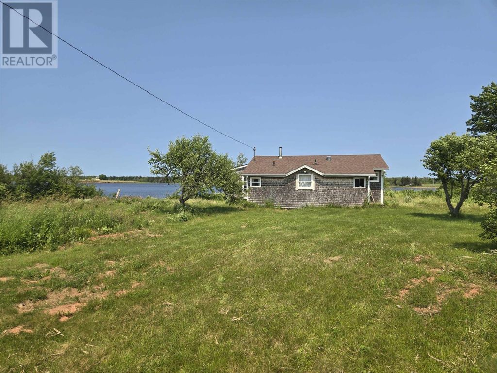 44 Summer Village Road, Ellerslie-Bideford