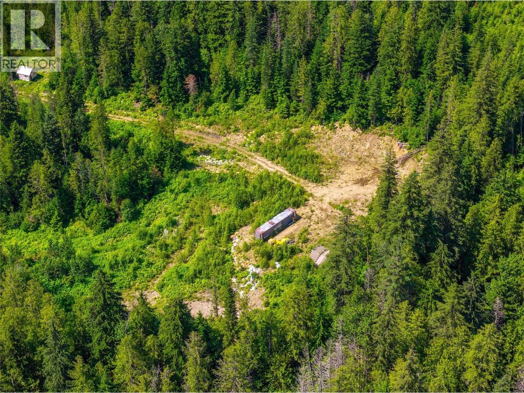 7455 19 Mile Road, Revelstoke