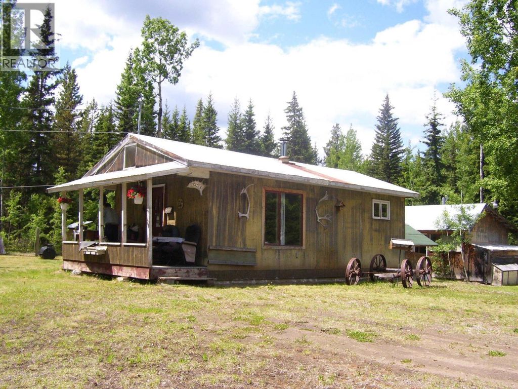 568 Yetta Road, Bouchie Lake