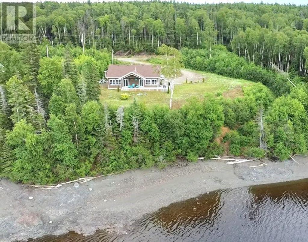 7 Little Paradise Road, Millertown