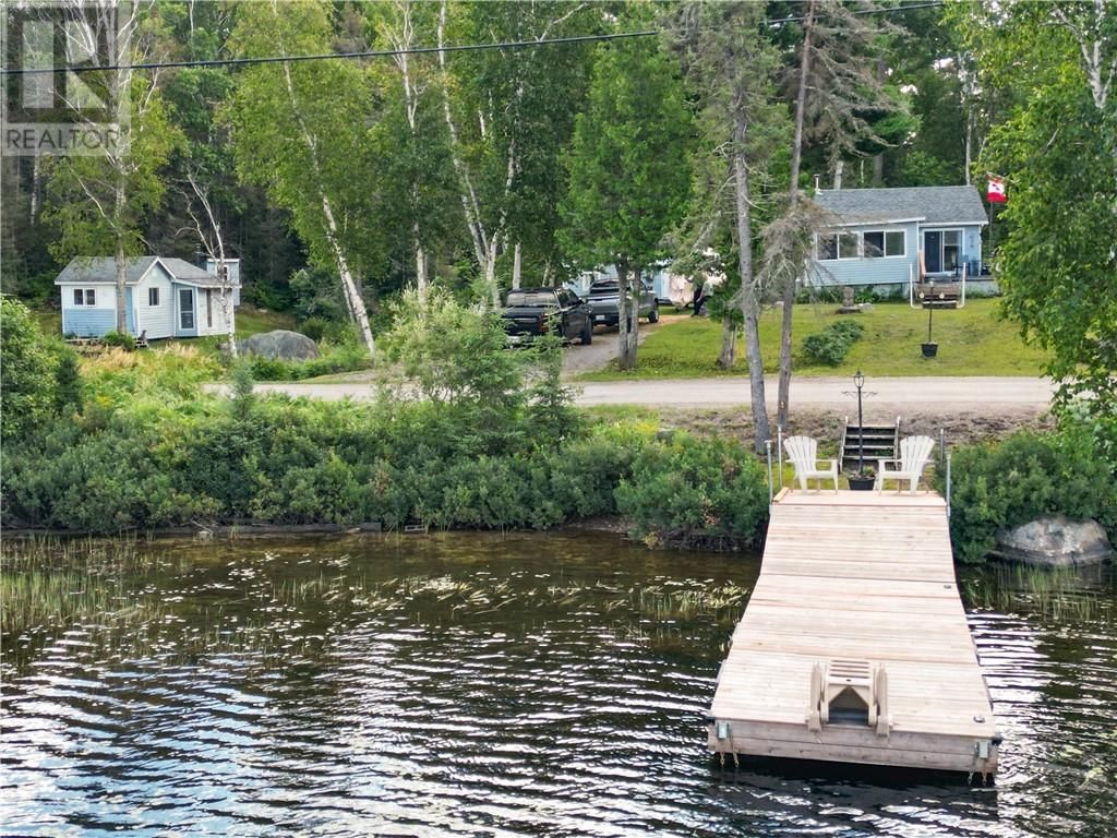 40 Ministic Lake Road, Onaping