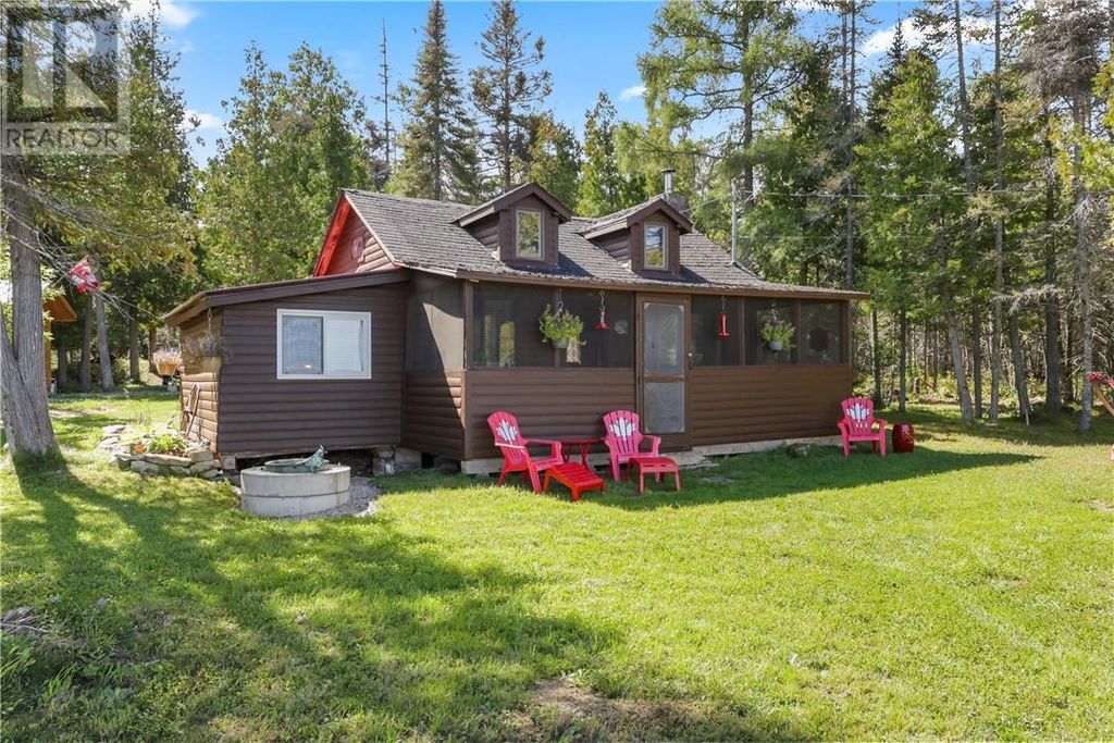 271 Smith Bay Road, Gore Bay, Manitoulin Island