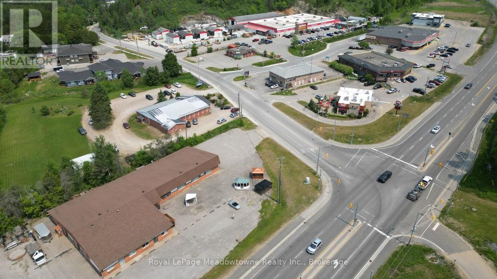 5 Bobcaygeon Road, Minden Hills (lutterworth)