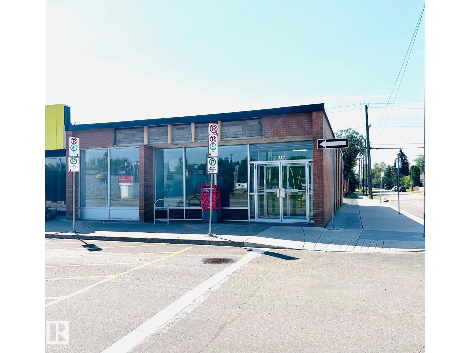 8951 82 Av Nw, Edmonton