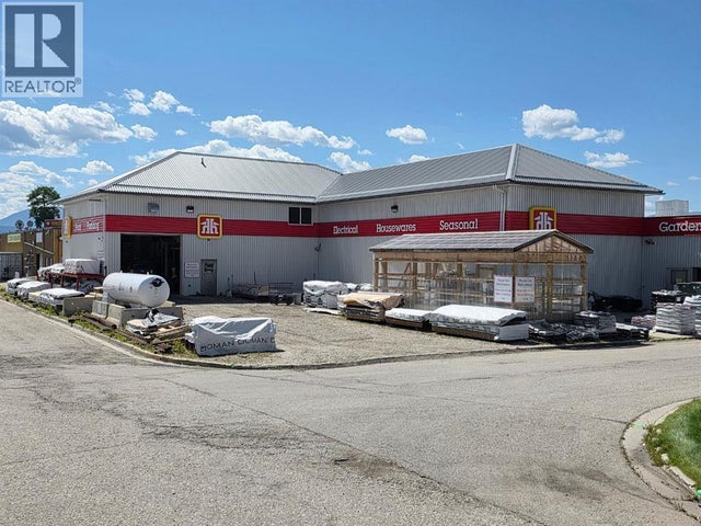 300, 305, 312, 301 Shoppers Pk Mall, Grande Cache