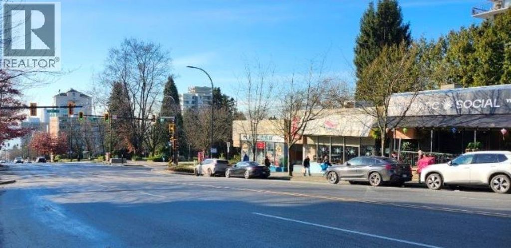751 Lonsdale Avenue, North Vancouver