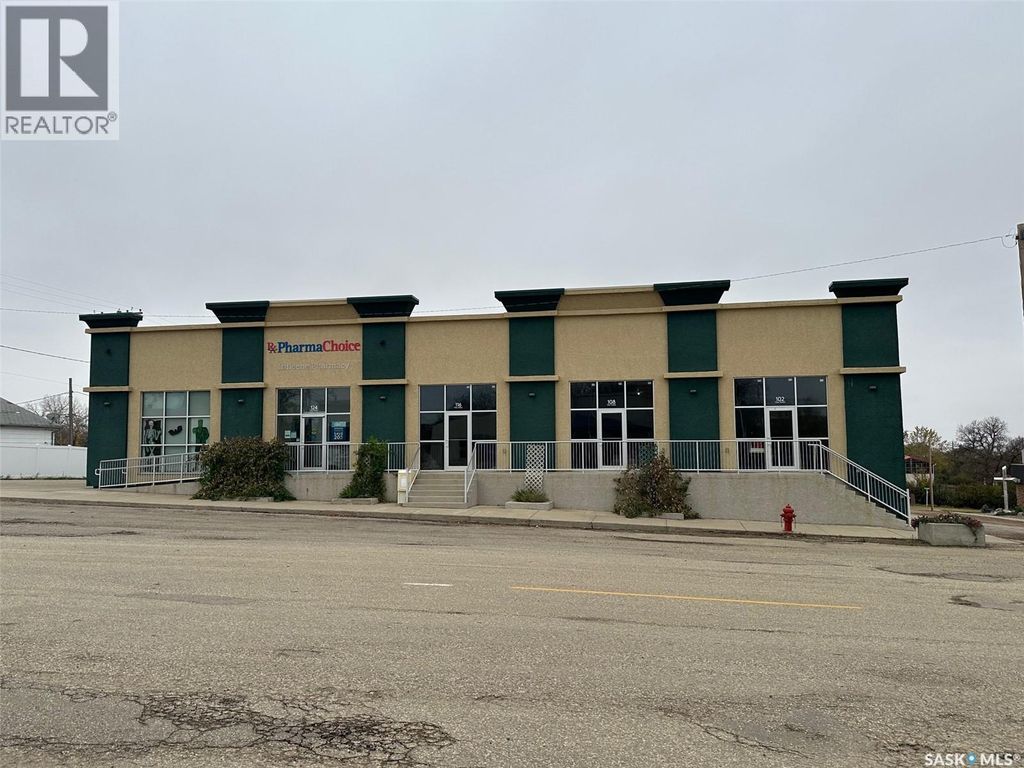 102-124 Main Street, Lafleche