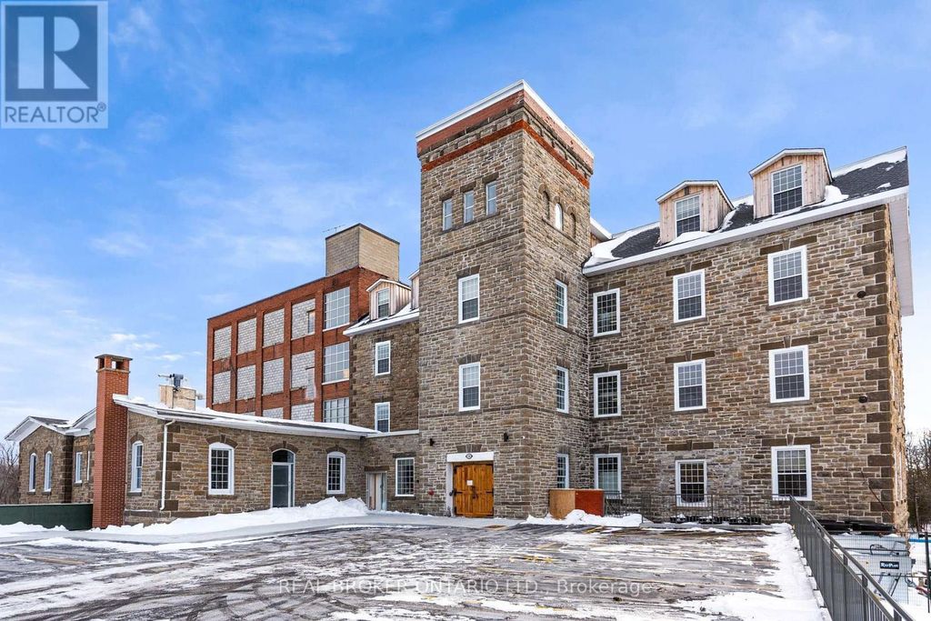 003 - 150 Mill Street, Carleton Place