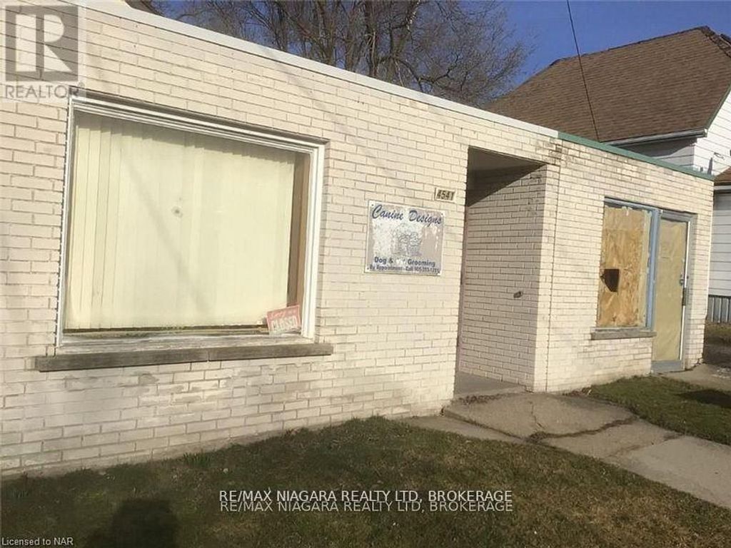 4541 Crysler Avenue, Niagara Falls (downtown)