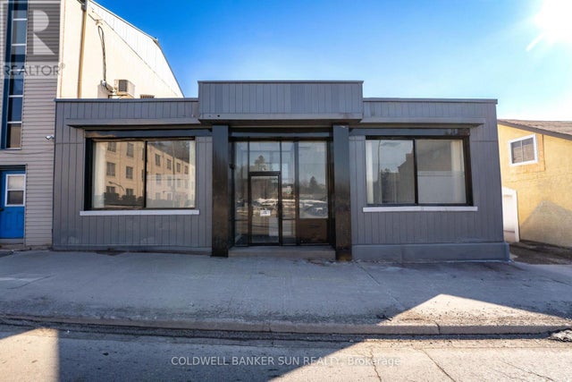 290 Dundas Street, Woodstock (woodstock - North)