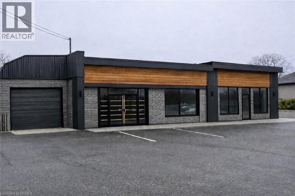 164 Charing Cross Street, Brantford