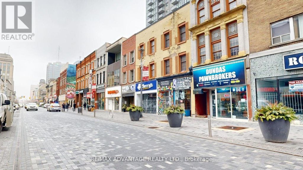 Rear - 175r Dundas Street, London East (east K)