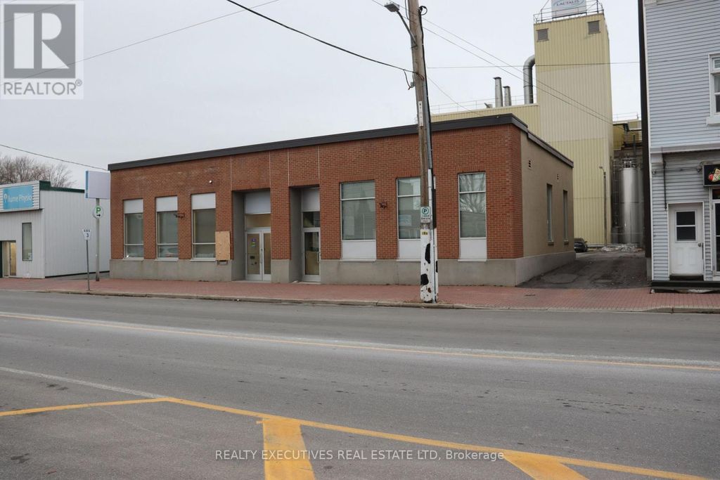 510 Main Street, North Dundas