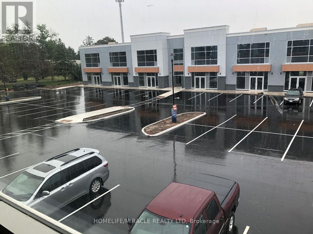202 - 1038 Garner Road W, Hamilton (ancaster)
