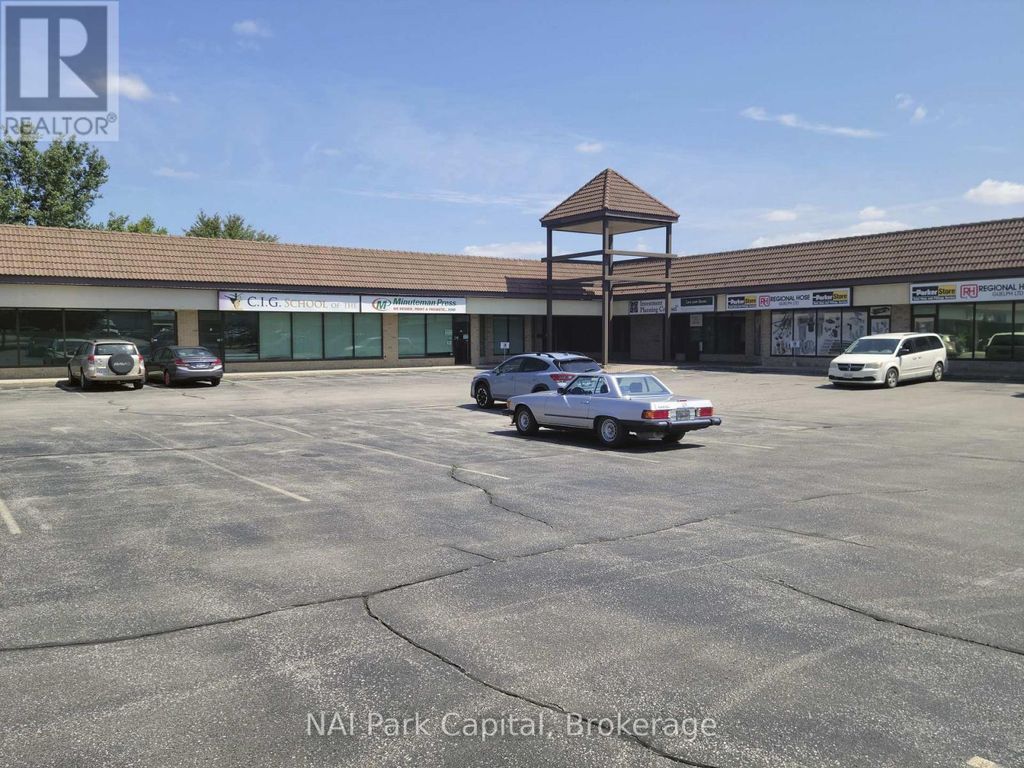 9 - 930 Woodlawn Road W, Guelph (willow West/sugarbush/west Acres)