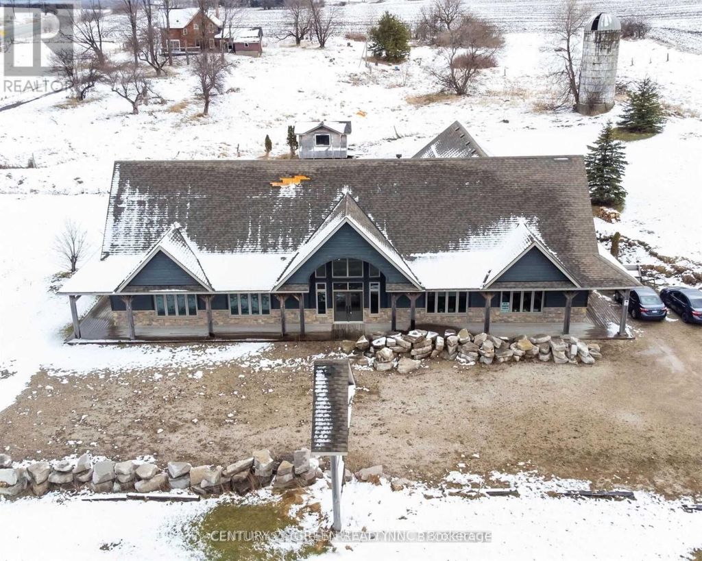 935689 Airport Road, Mono