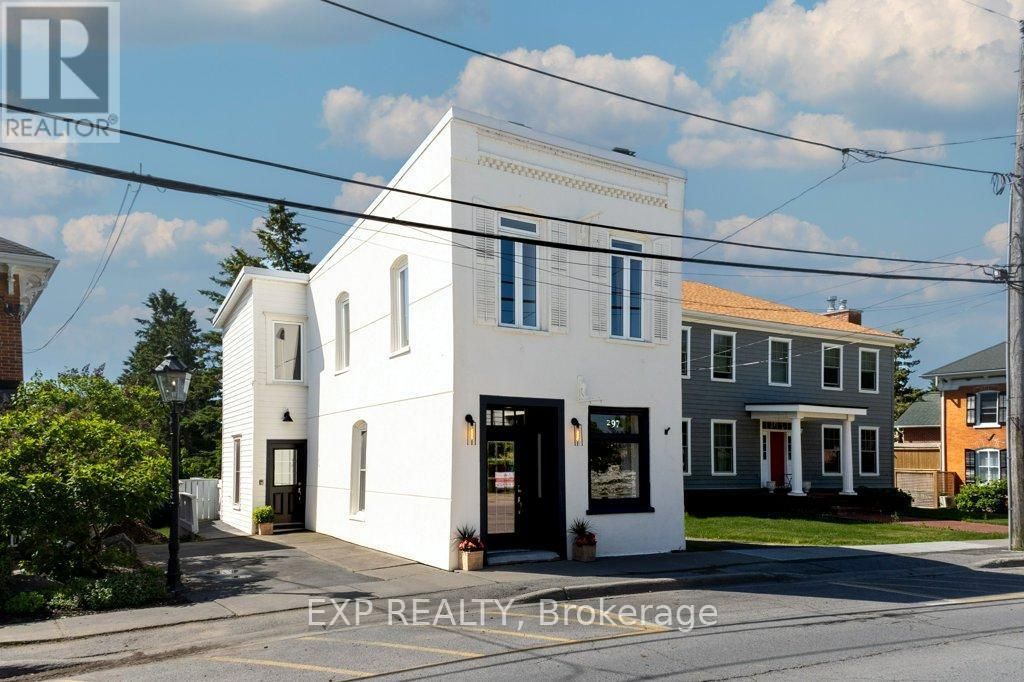 297 Main Street, Prince Edward County (bloomfield)