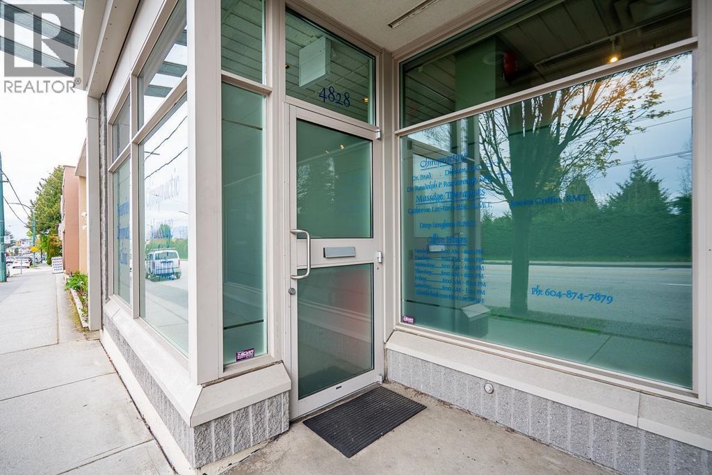 4828 Fraser Street, Vancouver