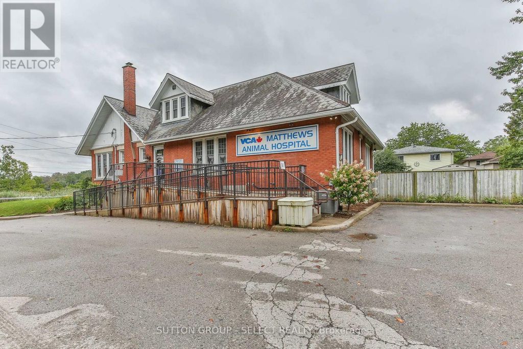 1255 Southdale Road E, London South (south Y)