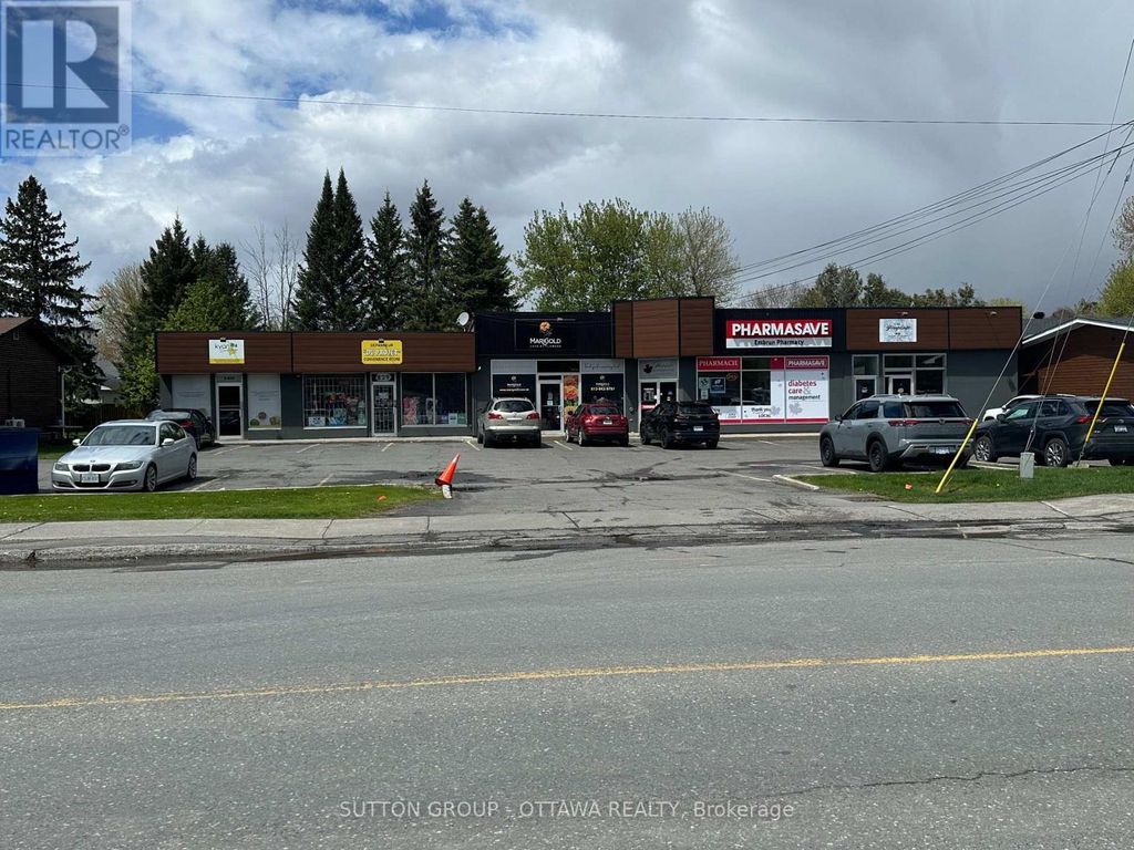 829 Notre Dame Street, Russell