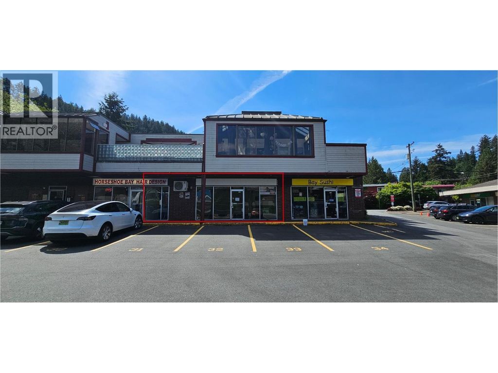 6373 Bruce Street, West Vancouver