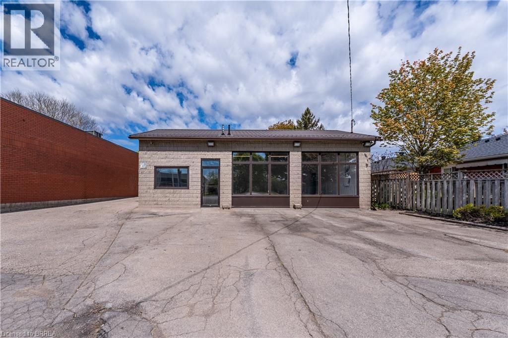 568 West Street, Brantford