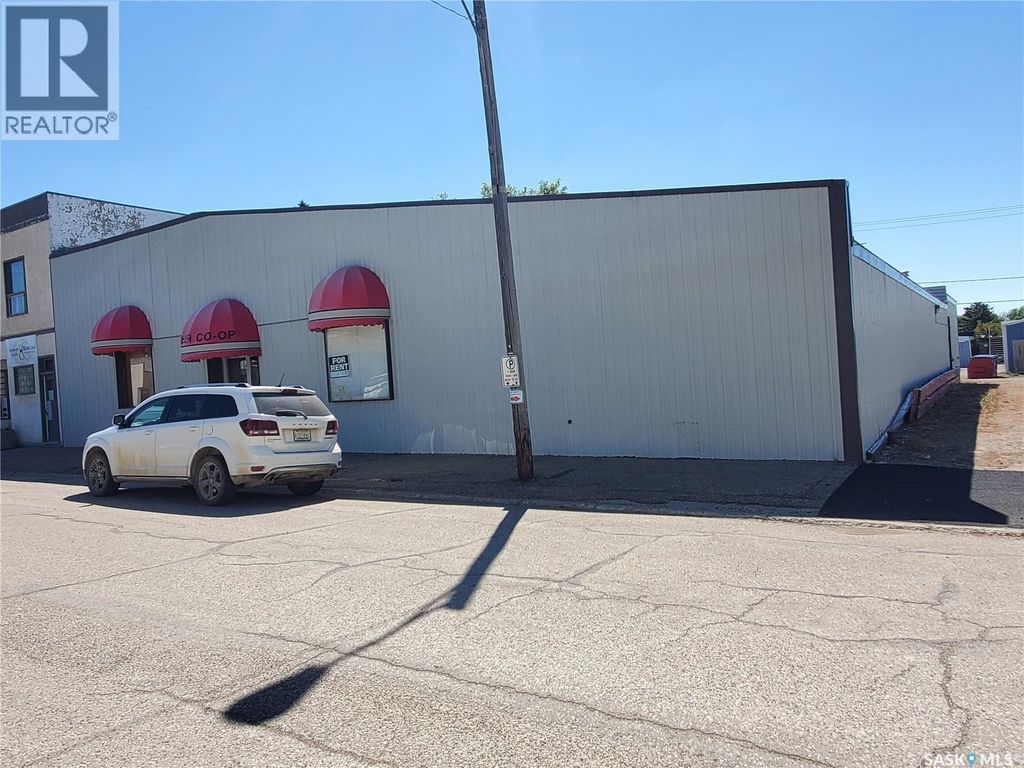 2366 Proton Avenue, Gull Lake