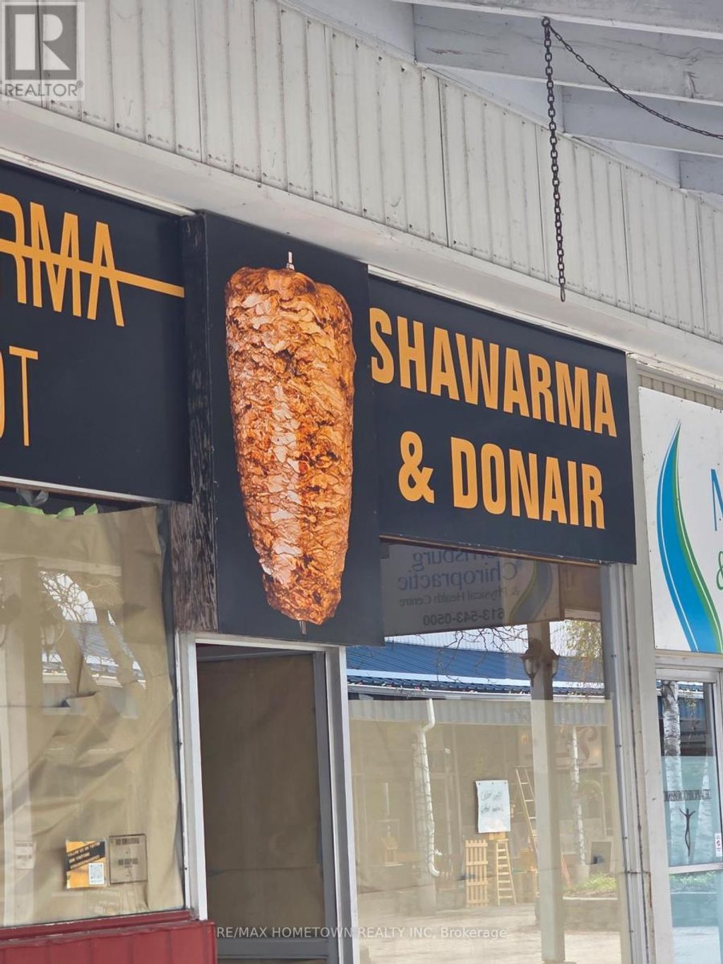 87 Main Street E, South Dundas