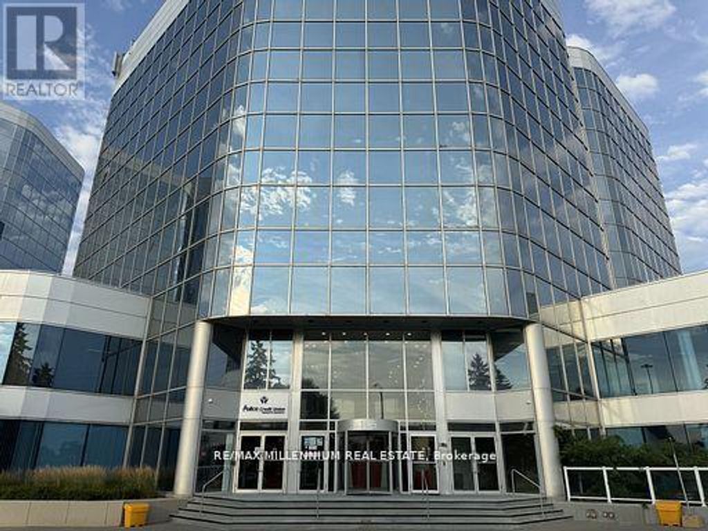 728 - 105 Gordon Baker Road, Toronto (hillcrest Village)