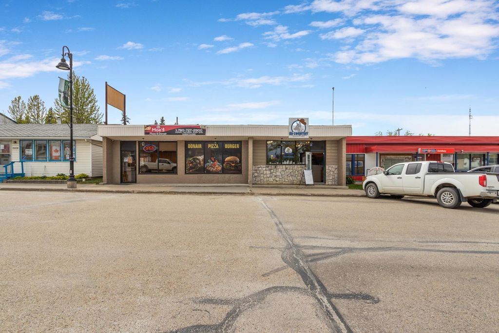 5012 50 Street, Evansburg