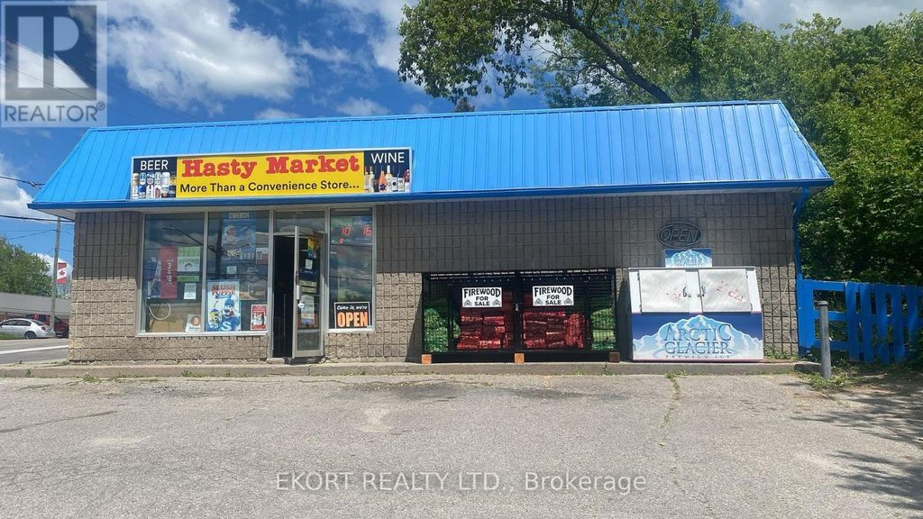 66 St Lawrence Street W, Centre Hastings