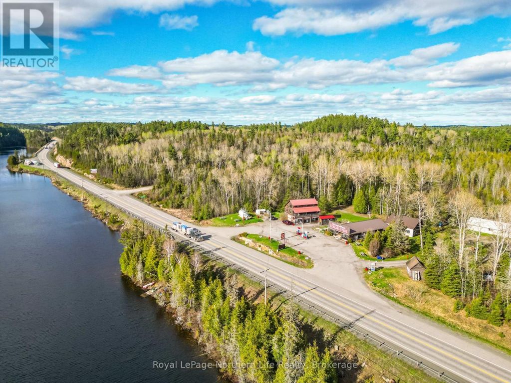 4825 Highway 11, Temagami
