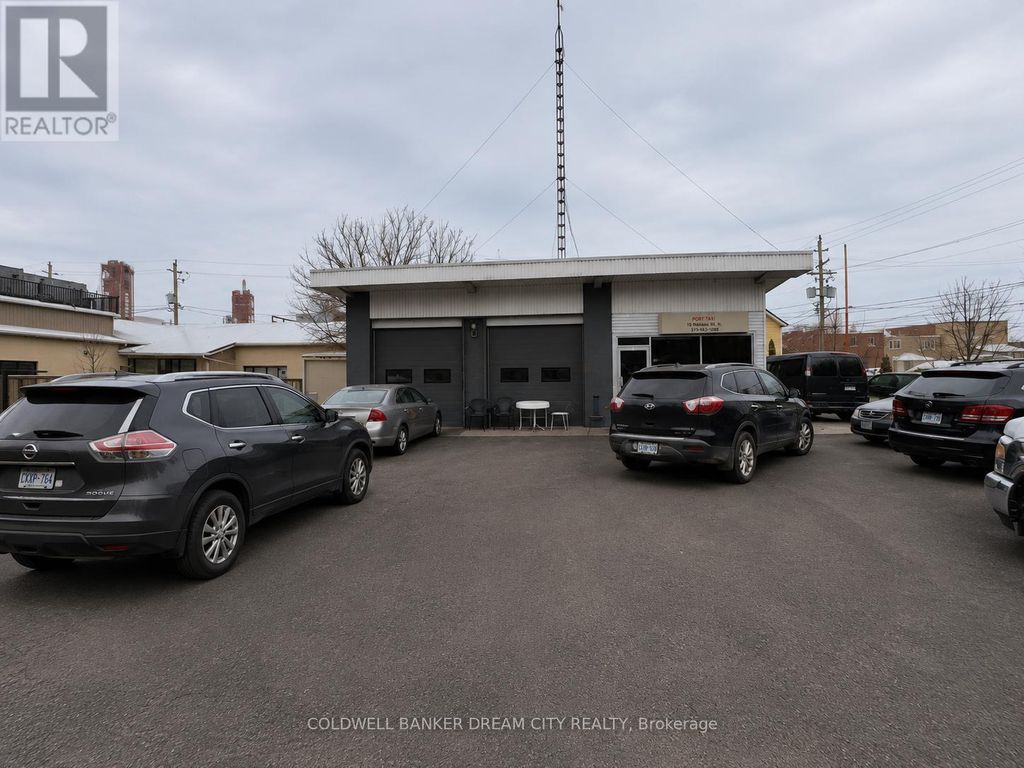 165 King Street W, Port Colborne (sugarloaf)