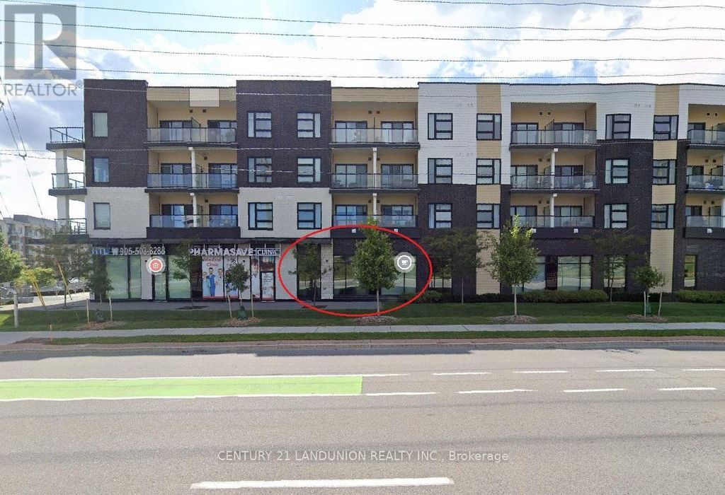 30 - 555 William Graham Drive, Aurora