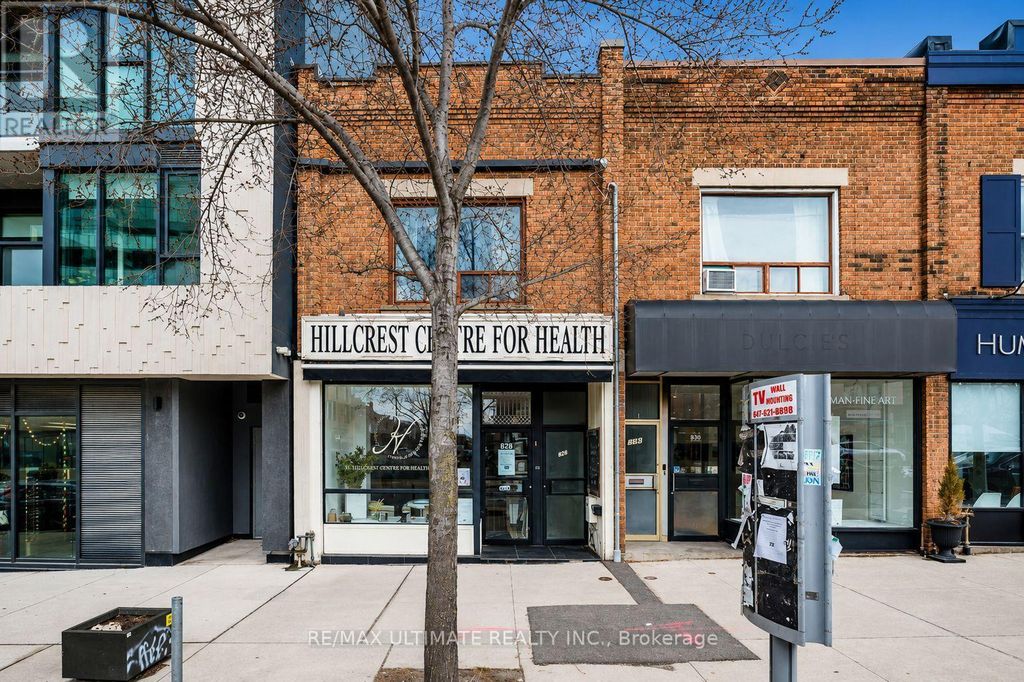 832 St Clair Avenue W, Toronto (oakwood Village)