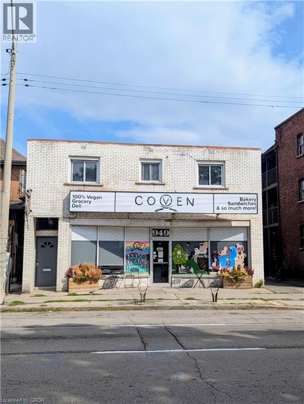 949 E Main Street E, Hamilton