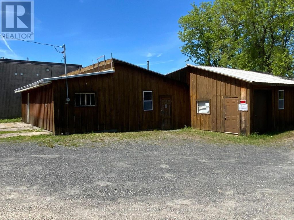 97 South Street, Lanark Highlands