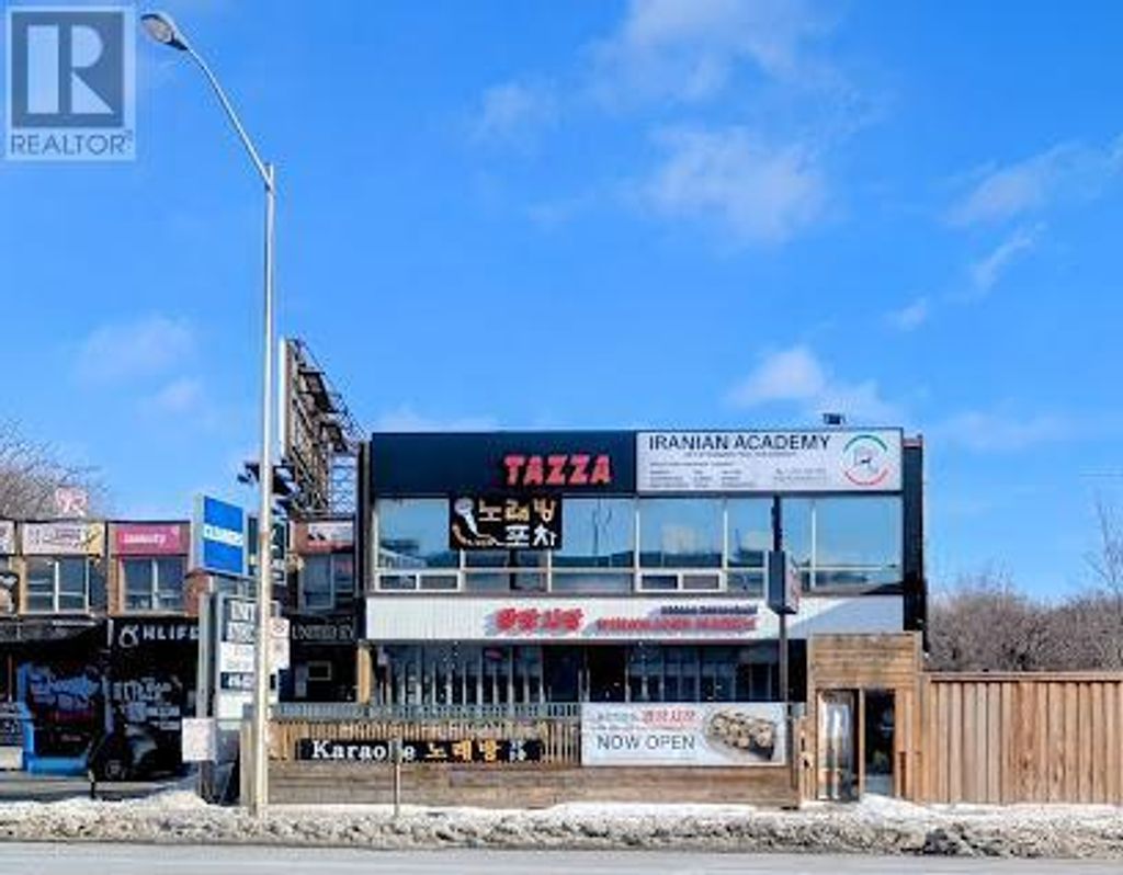 B - 6347 Yonge Street, Toronto (newtonbrook East)
