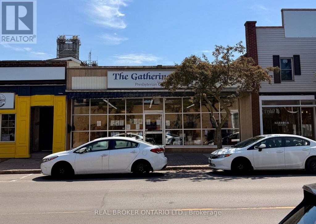 219 King Street, Port Colborne (sugarloaf)