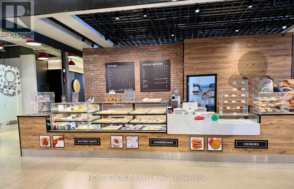 Fm23d - 17600 Yonge Street, Newmarket (woodland Hill)