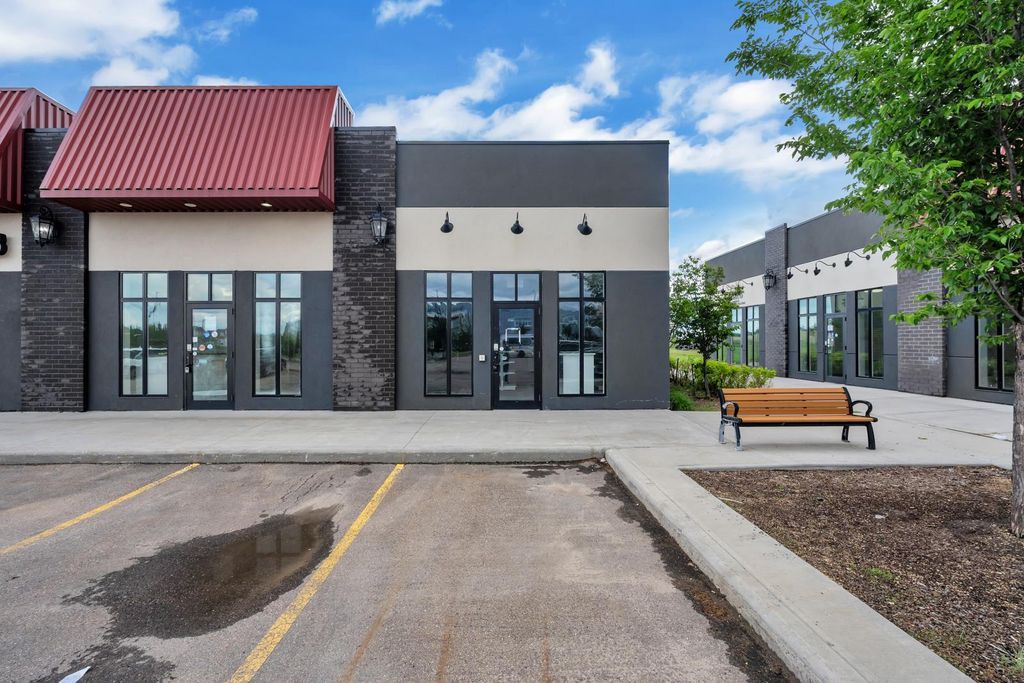 107, 6102 29 Ave, Beaumont