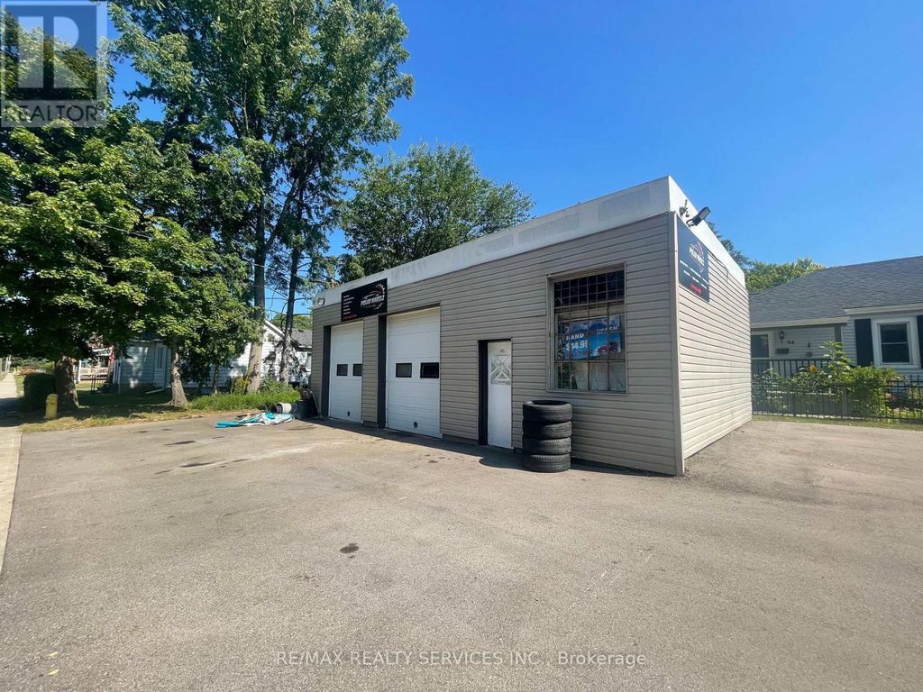 46 Kitchener Avenue, Brantford
